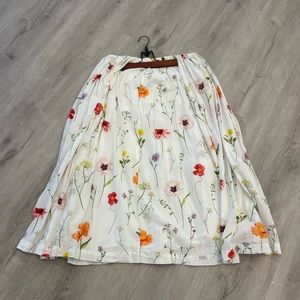 H&M Wildflower Meadow Skirt Size Small